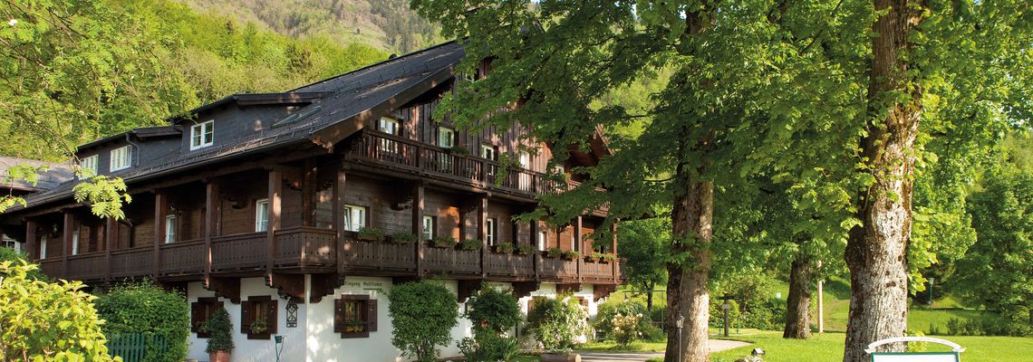 Urlaub auf der Alm mit Stadtblick Urlaub auf der Alm mit Stadtblick