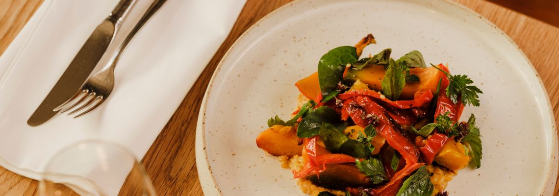 Gastwirtschaft Floh Flohs neues „Lehmküche" als Ausdruck regionaler Hand-Werks-Kunst